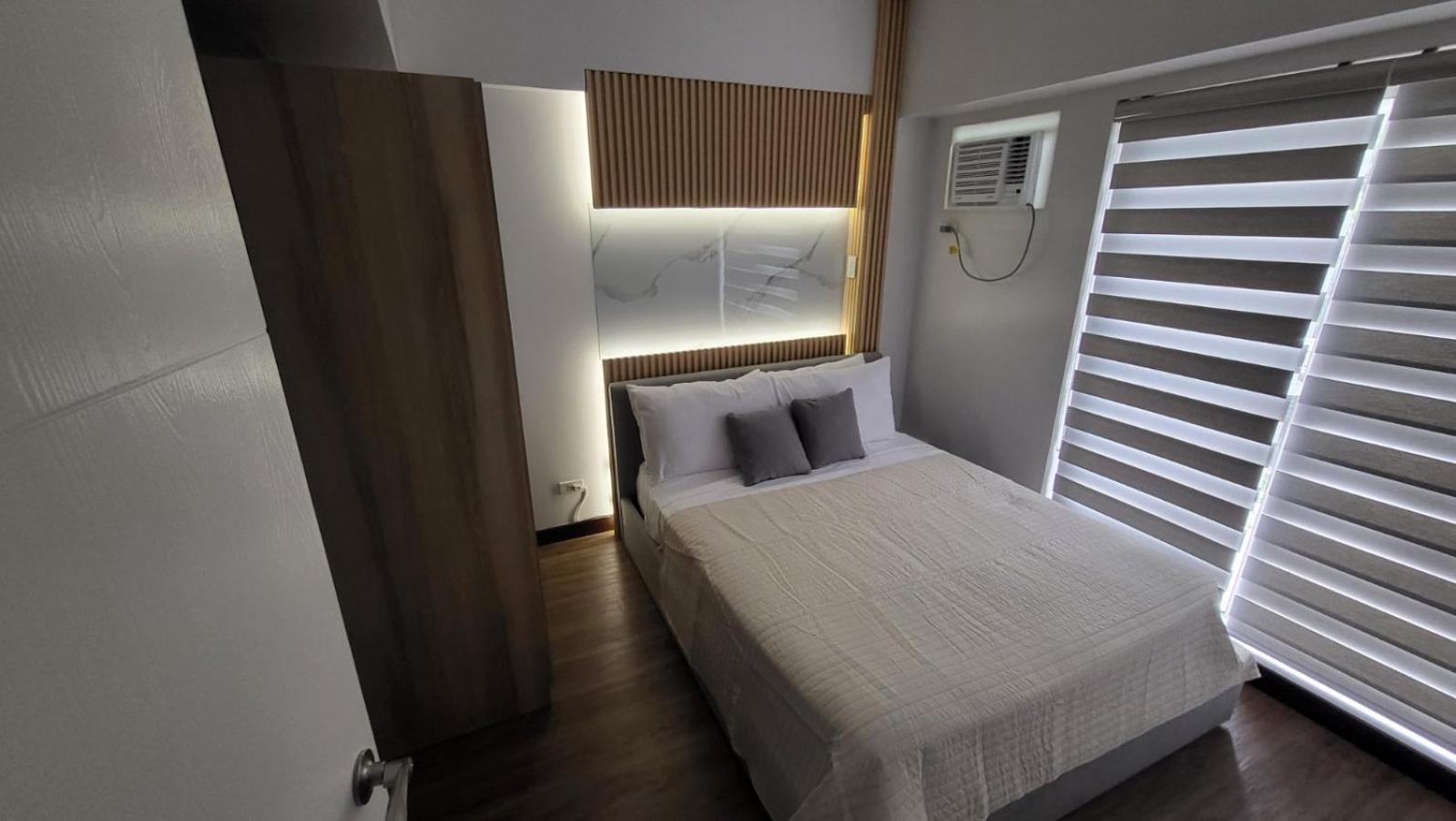 The Atherton- Spacious Modern Condo Unit In Paranaque Near The Airport, Makati, Bgc And Highways Paranaque City Экстерьер фото